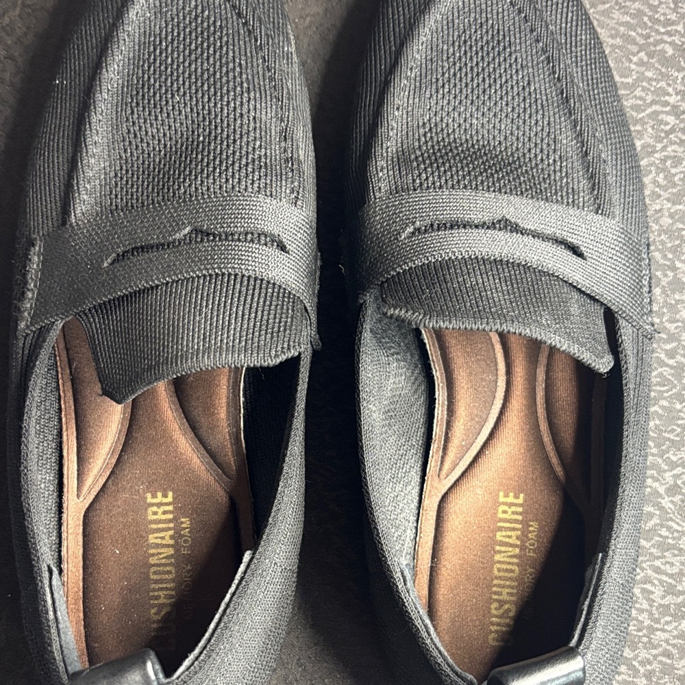 Fashionaire Women's Black Loafers